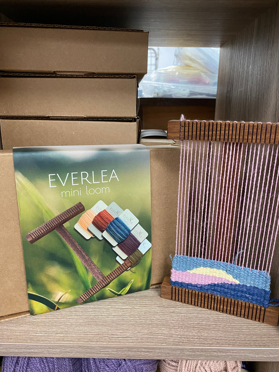 Everlea Mini Loom - Walnut – Everlea Yarn